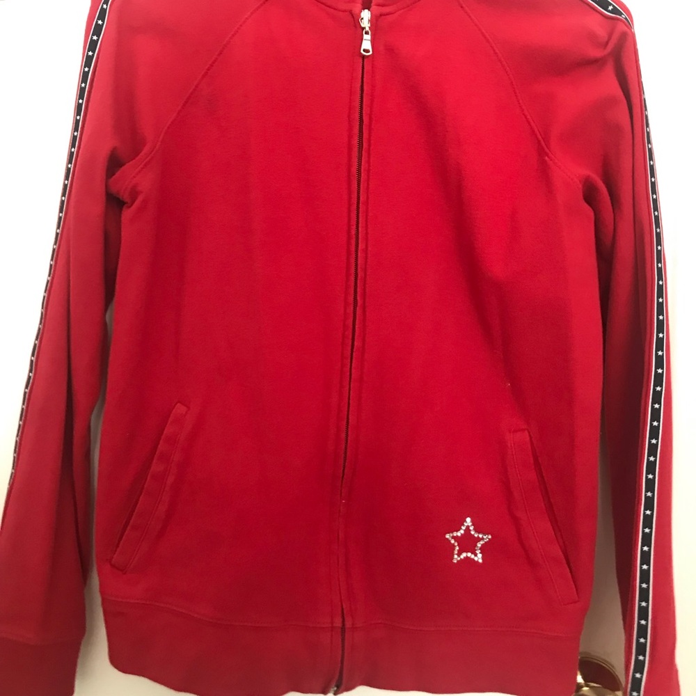 Red sweater - Picture 2 of 6